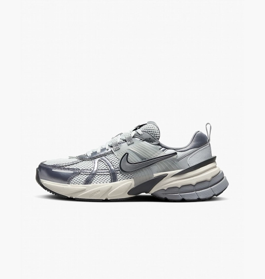 Кросівки Nike V2K Run Shoes Grey FD0736-003 фото 2 — інтернет-магазин Tapok