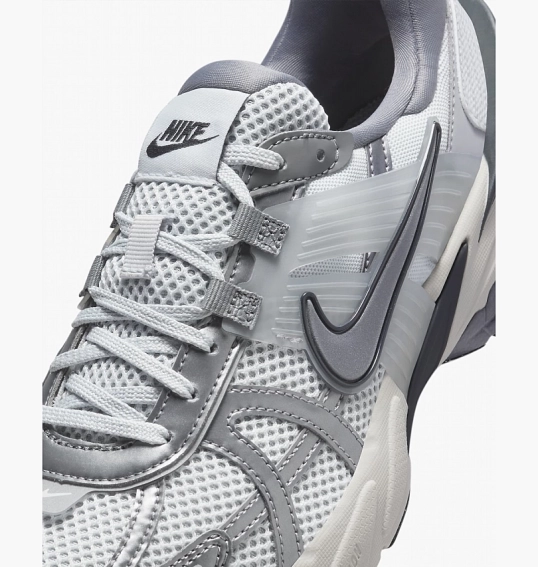 Кроссовки Nike V2K Run Shoes Grey FD0736-003 фото 9 — интернет-магазин Tapok