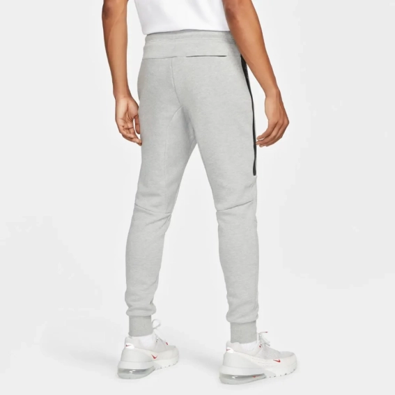 Брюки Nike M Tech Fleece Jggr Og FD0739-063 фото 2 — интернет-магазин Tapok