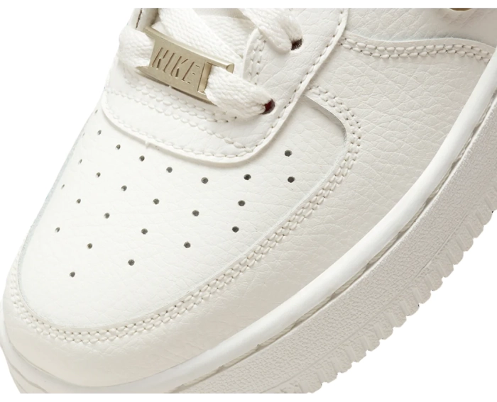 Кросівки Nike Air Force 1 Lv8 (Gs) (DH9595-001) DH9595-001 фото 5 — інтернет-магазин Tapok