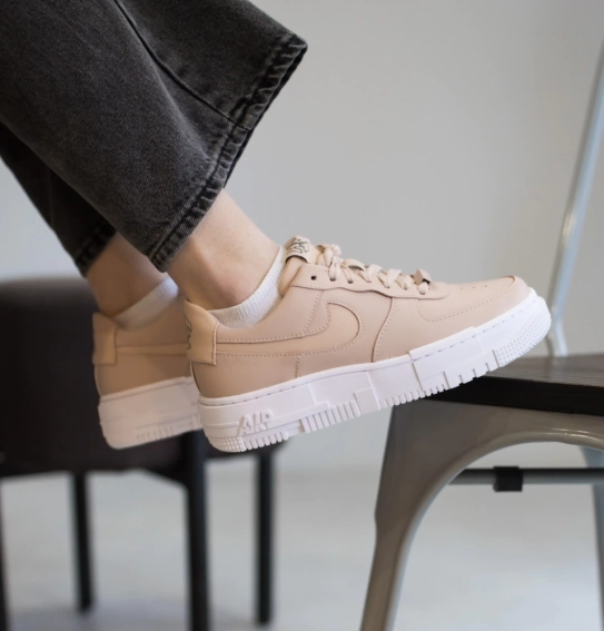 Кросівки Nike Air Force 1 Pixel CK6649-200 фото 1 — інтернет-магазин Tapok