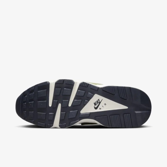 Кросівки Nike Air Huarache FB3259-001 фото 8 — інтернет-магазин Tapok