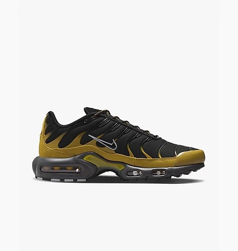 Кросівки Nike AIR MAX PLUS FB9722-700 фото 4 — інтернет-магазин Tapok