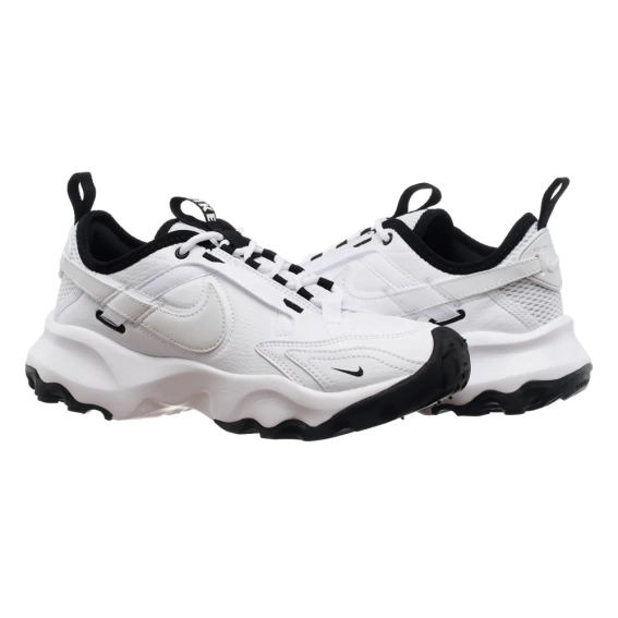 Кроссовки Nike W TC 7900 DR7851-100 фото 1 — интернет-магазин Tapok