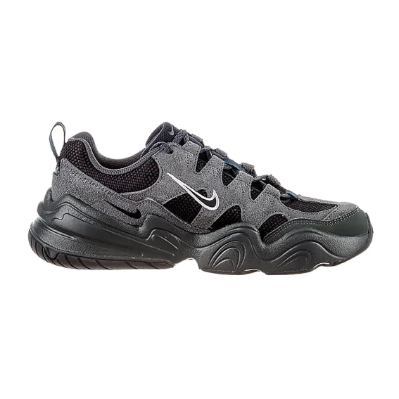 Кроссовки Nike W TECH HERA DR9761-003 фото 4 — интернет-магазин Tapok