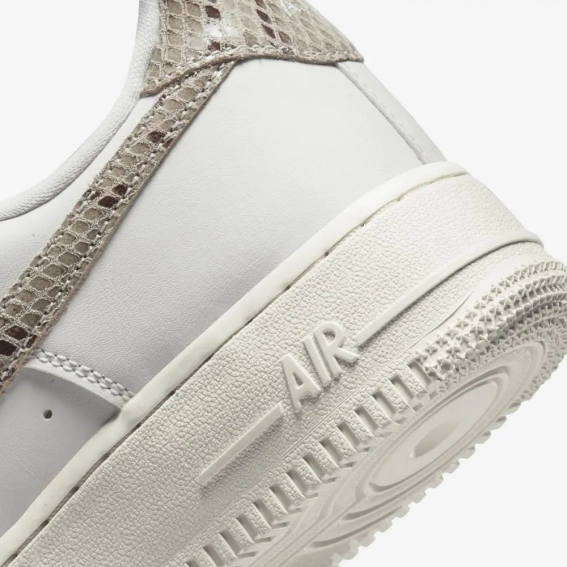 Кроссовки Nike WMNS AIR FORCE 1 07 DD8959-002 фото 7 — интернет-магазин Tapok