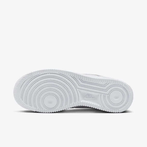 Кросівки Nike WMNS AIR FORCE 1 07 FQ7779-100 фото 8 — інтернет-магазин Tapok