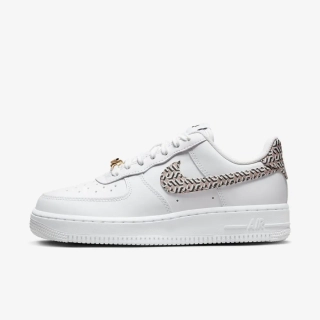 Кроссовки Nike WMNS AIR FORCE 1 LX DZ2709-100