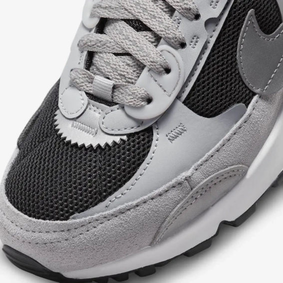 Кроссовки Nike WMNS AIR MAX 90 FUTURA FN7777-001 фото 6 — интернет-магазин Tapok