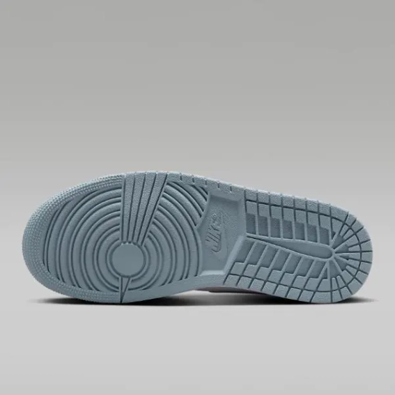 Кросівки жіночі Jordan 1 Mid Shoes 'Diffused Blue' (BQ6472-140) BQ6472-140 фото 5 — інтернет-магазин Tapok