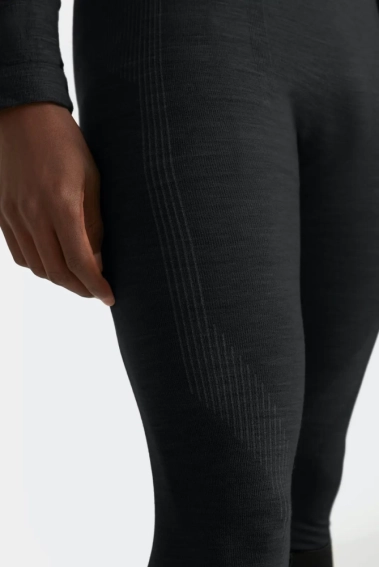 Термошорти Falke ESS WOOL-TECH TIGHTS 33483-3000 фото 1 — інтернет-магазин Tapok