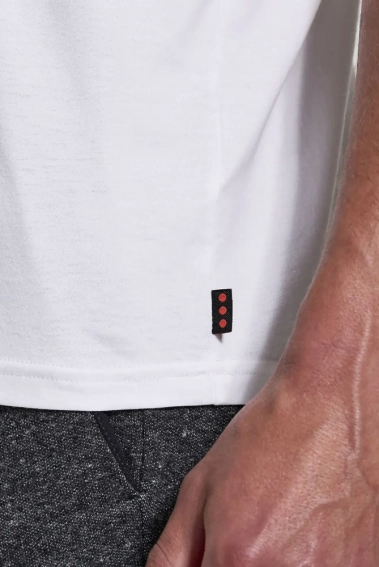 Футболка Saucony RESTED T-SHIRT 800294-WHA2 фото 5 — интернет-магазин Tapok
