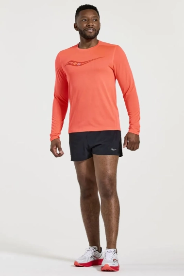 Футболка Saucony STOPWATCH GRAPHIC LONG SLEEVE 800311-VRA2 фото 2 — інтернет-магазин Tapok