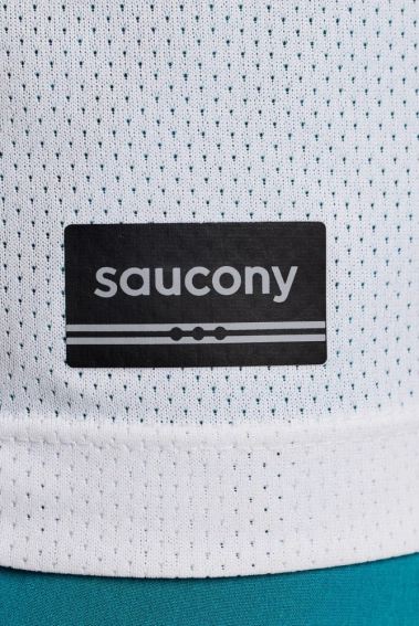 Футболка Saucony STOPWATCH GRAPHIC SHORT SLEEVE 800372-WHA3 фото 4 — интернет-магазин Tapok