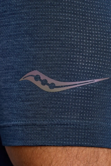 Футболка Saucony STOPWATCH GRAPHIC SHORT SLEEVE SAM800378-NVHS4 фото 4 — интернет-магазин Tapok