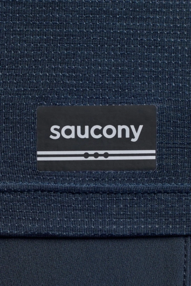 Футболка Saucony STOPWATCH GRAPHIC SHORT SLEEVE SAM800378-NVHS4 фото 5 — интернет-магазин Tapok