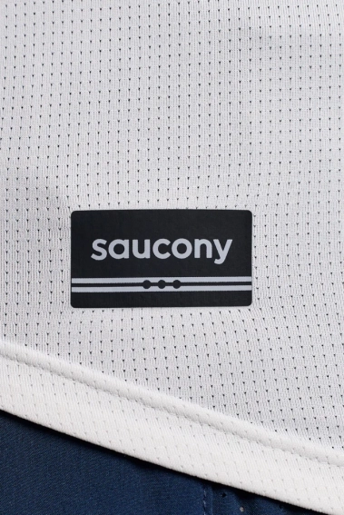 Футболка Saucony STOPWATCH GRAPHIC SHORT SLEEVE SAW800490-WHS4 фото 4 — інтернет-магазин Tapok
