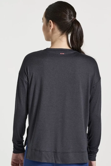 Футболка Saucony SUNDAY LAYER TOP 800395-BKH фото 4 — інтернет-магазин Tapok