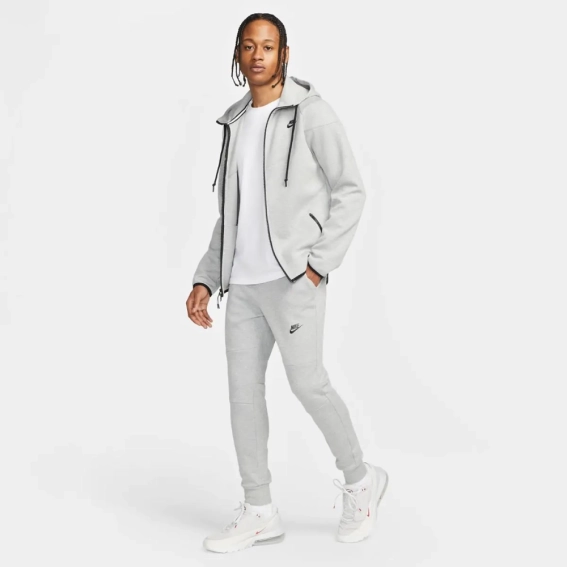 Худі Nike M Tech Fleece Wr Og FD0737-063 фото 3 — інтернет-магазин Tapok