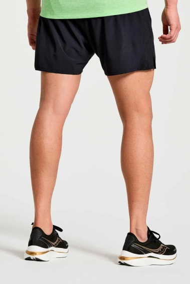 Шорты Saucony OUTPACE 5&quot; SHORT 800328-BK фото 4 — интернет-магазин Tapok