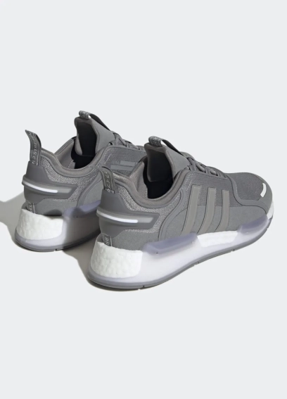 Кросівки чоловічі Adidas NMD V3 BOOST Grey Silver фото 5 — інтернет-магазин Tapok