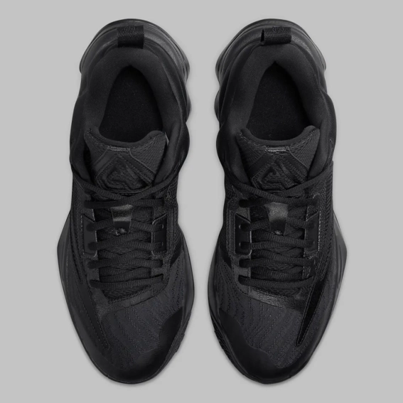 Кросівки чоловічі Nike Giannis Immortality 3 (DZ7533-001) DZ7533-001 фото 4 — інтернет-магазин Tapok