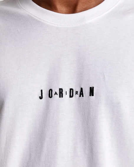 Футболка чоловіча Jordan Air Tee Tshirt (DM3182-100) фото 3 — інтернет-магазин Tapok