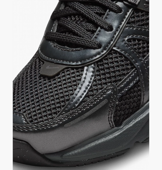 Кроссовки Nike V2K Run Shoes Black FD0736-001 фото 8 — интернет-магазин Tapok