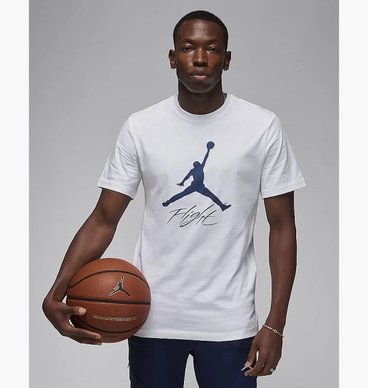 Футболка Air Jordan Jumpman Flight White AO0664-102 фото 2 — интернет-магазин Tapok