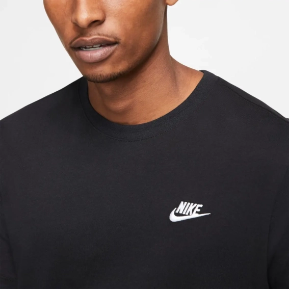 Чоловіча футболка NIKE M NSW CLUB TEE AR4997-013 фото 3 — інтернет-магазин Tapok