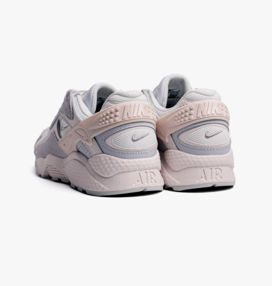 Кроссовки Nike Air Huarache Runner Casual Shoes Beige DZ3306-100 фото 13 — интернет-магазин Tapok