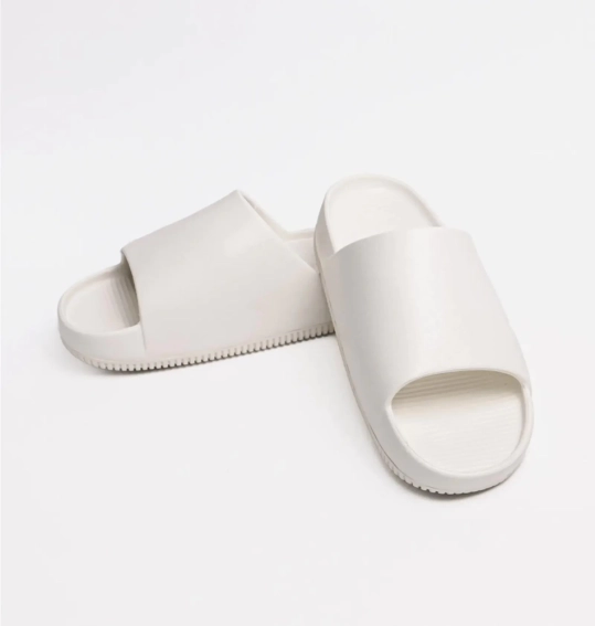 Мужские тапочки Nike Calm Slide (FD4116-100) фото 8 — интернет-магазин Tapok