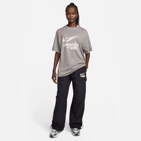 Жіноча футболка NIKE W NSW TEE BF GLS FZ4634-029 фото 2 — інтернет-магазин Tapok