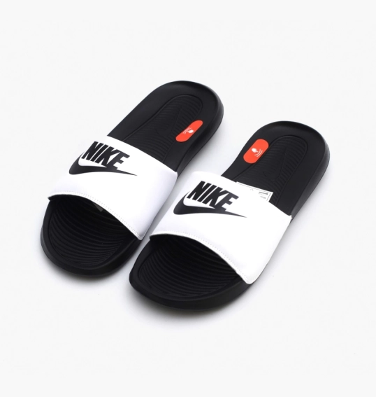 Тапочки Nike Victori One Slide Black/White CN9675-005 фото 13 — интернет-магазин Tapok