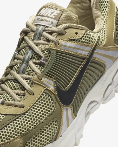 Кроссовки Nike ZOOM VOMERO 5 FJ1915-200 фото 6 — интернет-магазин Tapok