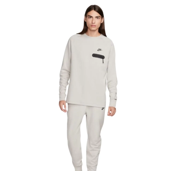 Лонгслів чоловічій Nike Tech Fleece Lightweight FD9880-012 фото 5 — інтернет-магазин Tapok
