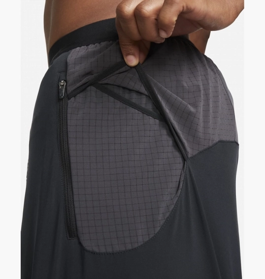 Мужские шорты NIKE M NK DF SECONDSUNRISE 7BF SHRT FB4194-010 фото 4 — интернет-магазин Tapok