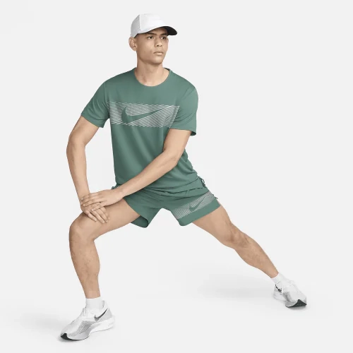 Чоловіча футболка NIKE M NK FLASH MILER TOP FN3051-361 фото 3 — інтернет-магазин Tapok