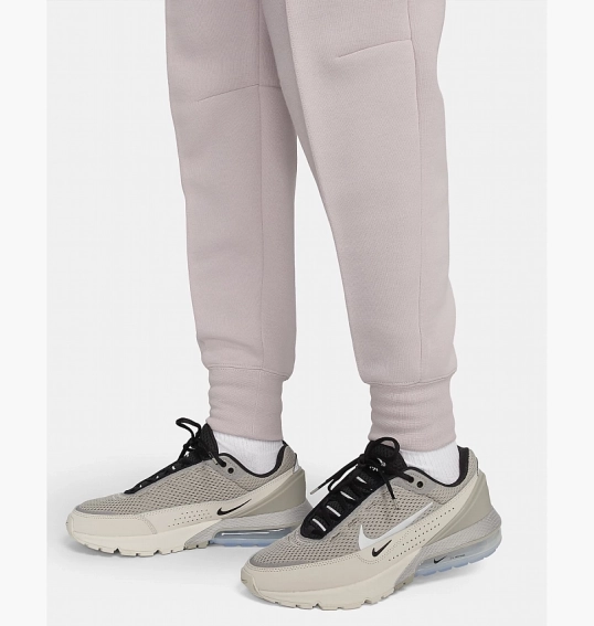 Брюки Nike Sportswear Tech Fleece Mid-Rise Joggers Grey FB8330-019 фото 10 — интернет-магазин Tapok