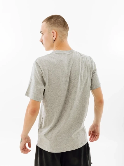 Футболка Nike M NSW TEE FUTURA 2 DZ3279-063 фото 2 — интернет-магазин Tapok