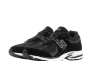 Кроссовки New Balance M2002R V1 M2002RBK Фото 2
