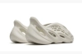 Тапочки чоловічі Adidas Yeezy Foam Runner Beige G55486 Фото 4