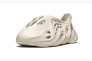 Тапочки чоловічі Adidas Yeezy Foam Runner Beige G55486 Фото 5