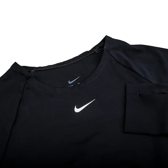 Кофта Nike PRO DF 365 CROP LS FV5484-010 фото 3 — интернет-магазин Tapok