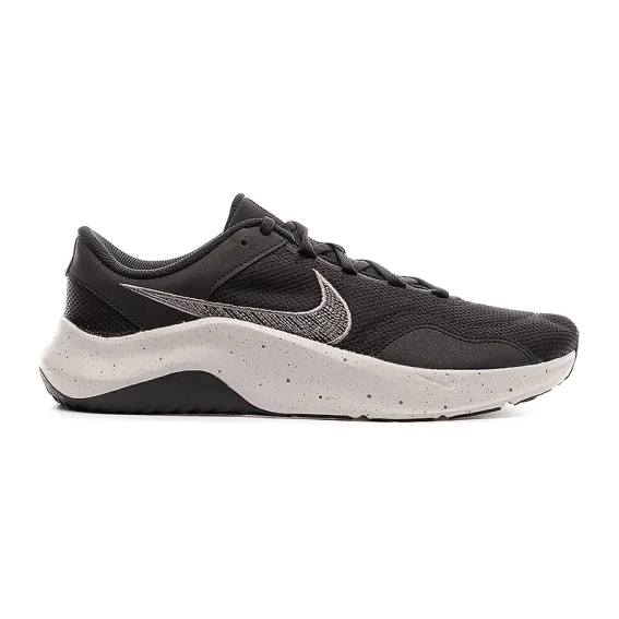 Кроссовки Nike M LEGEND ESSENTIAL 3 NN DM1120-011 фото 2 — интернет-магазин Tapok