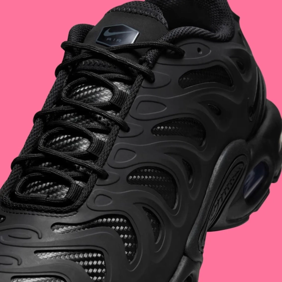 Кроссовки мужские Nike Air Max Plus Drift &quot;Triple Black&quot; (HF0785-001) фото 4 — интернет-магазин Tapok