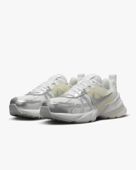 Кросівки Nike V2K Run FD0736-104 фото 2 — інтернет-магазин Tapok