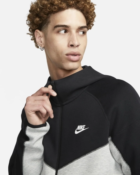 Кофта чоловічі Nike Sportswear Tech Fleece Windrunner Full-Zip Hoodie (FB7921-064) фото 3 — інтернет-магазин Tapok