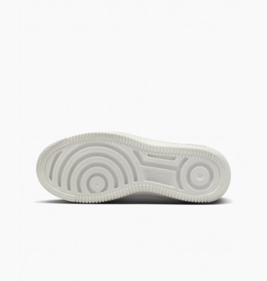 Кросівки Nike WMNS AF1 PLT.AF.ORM FJ4739-100 фото 3 — інтернет-магазин Tapok