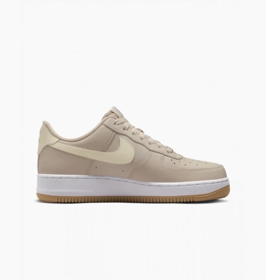 Кросівки Nike WMNS AIR FORCE 1 07 DD8959-111 фото 4 — інтернет-магазин Tapok
